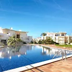 L Amazing Terrasse With Jacuzzi Encosta Da Orada Albufeira