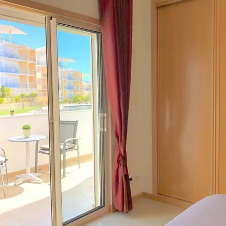 L Amazing Terrasse With Jacuzzi Encosta Da Orada Διαμέρισμα Αλμπουφέιρα