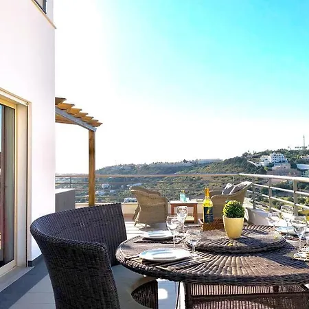 L Amazing Terrasse With Jacuzzi Encosta Da Orada شقة *