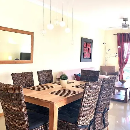 L Amazing Terrasse With Jacuzzi Encosta Da Orada Albufeira