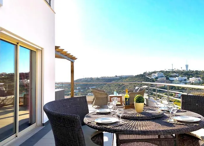 L Amazing Terrasse With Jacuzzi Encosta Da Orada Apartment *