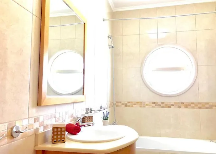 Apartment L Amazing Terrasse With Jacuzzi Encosta Da Orada