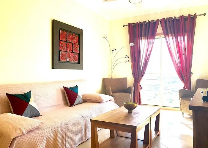 L Amazing Terrasse With Jacuzzi Encosta Da Orada Apartment *