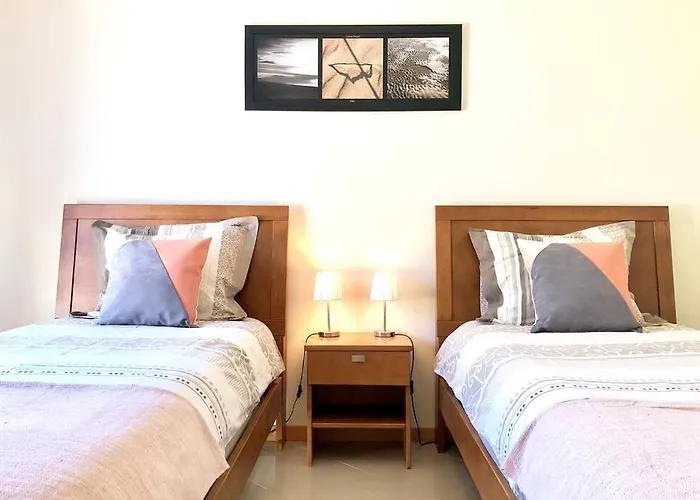 L Amazing Terrasse With Jacuzzi Encosta Da Orada Apartment *